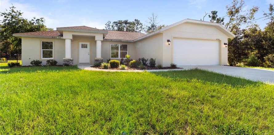 House in Dunnellon, Florida 3 bedrooms, 147.44 sq.m. № 2403716
