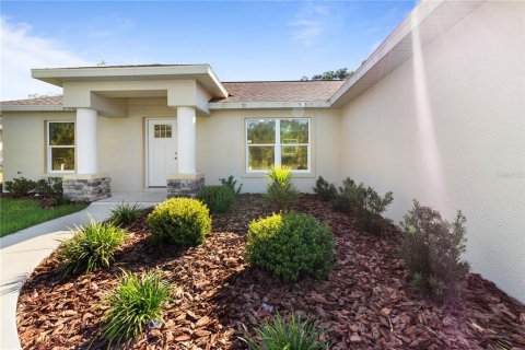 House in Dunnellon, Florida 3 bedrooms, 147.44 sq.m. № 2403716 - photo 4
