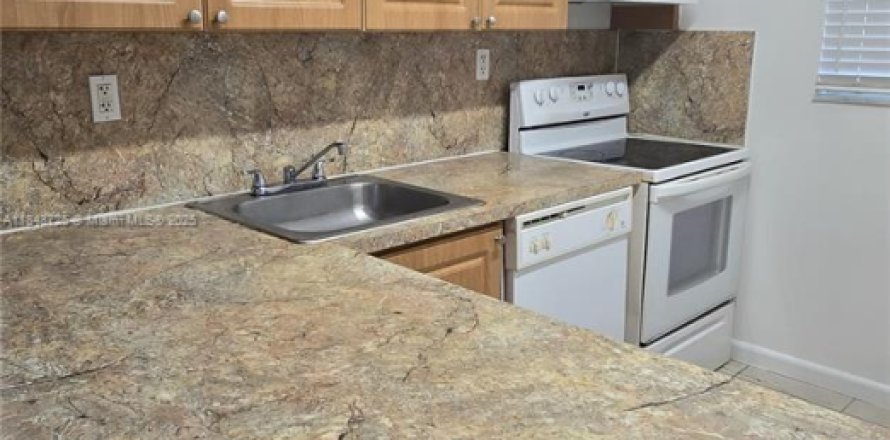 Appartement à Cutler Bay, Floride 2 chambres, 69.68 m2 № 1838617