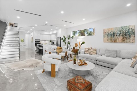 Touwnhouse à louer à Fort Lauderdale, Floride: 4 chambres, 227.98 m2 № 2002555 - photo 11