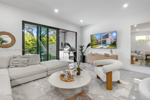 Touwnhouse à louer à Fort Lauderdale, Floride: 4 chambres, 227.98 m2 № 2002555 - photo 13