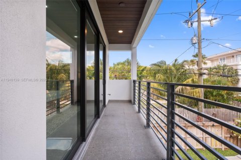 Touwnhouse à louer à Fort Lauderdale, Floride: 4 chambres, 227.98 m2 № 2002555 - photo 27