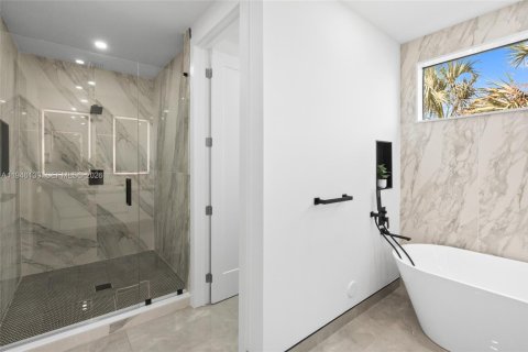 Touwnhouse à louer à Fort Lauderdale, Floride: 4 chambres, 227.98 m2 № 2002555 - photo 21