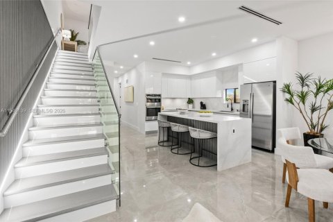 Touwnhouse à louer à Fort Lauderdale, Floride: 4 chambres, 227.98 m2 № 2002555 - photo 15
