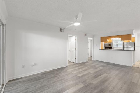 Condo in Clearwater, Florida, 2 bedrooms  № 1688508 - photo 22