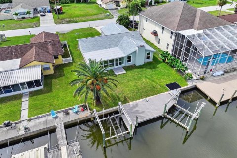 Villa ou maison à vendre à Hudson, Floride: 2 chambres, 154.4 m2 № 2139256 - photo 4