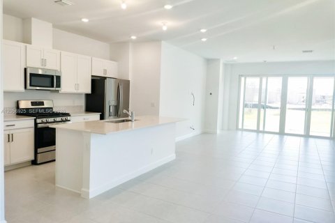 Adosado en alquiler en Loxahatchee Groves, Florida, 3 dormitorios, 163.23 m2 № 2168500 - foto 4
