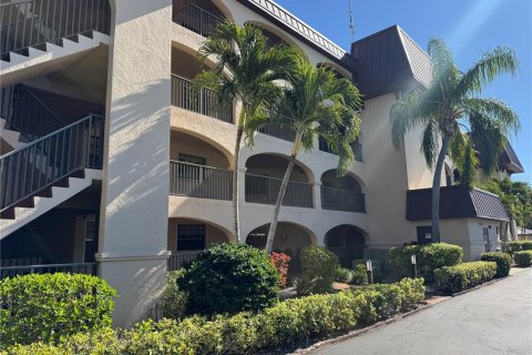 Copropriété à louer à Punta Gorda, Floride: 2 chambres, 130.53 m2 № 2136313 - photo 2