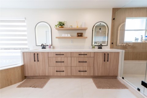 Villa ou maison à vendre à Miramar, Floride: 5 chambres, 335.56 m2 № 1942119 - photo 23