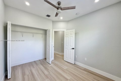 Touwnhouse à vendre à Pembroke Pines, Floride: 3 chambres, 133.97 m2 № 1896469 - photo 13