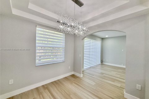 Touwnhouse à vendre à Pembroke Pines, Floride: 3 chambres, 133.97 m2 № 1896469 - photo 7