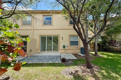 Touwnhouse à vendre à Pembroke Pines, Floride: 3 chambres, 133.97 m2 № 1896469 - photo 21