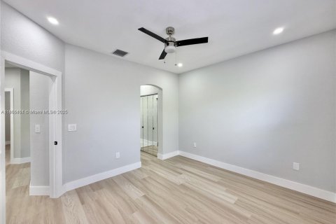 Touwnhouse à vendre à Pembroke Pines, Floride: 3 chambres, 133.97 m2 № 1896469 - photo 17