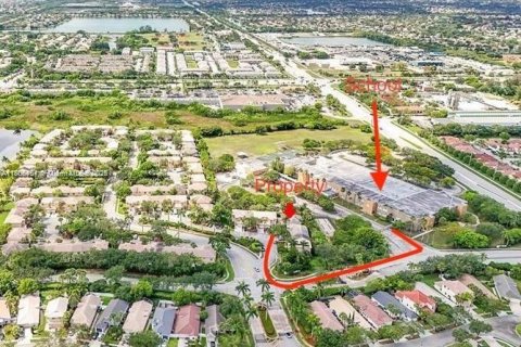 Touwnhouse à vendre à Pembroke Pines, Floride: 3 chambres, 133.97 m2 № 1896469 - photo 22