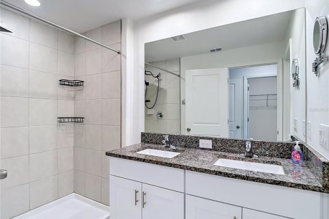 Touwnhouse à vendre à Tampa, Floride: 2 chambres, 161 m2 № 2232202 - photo 11