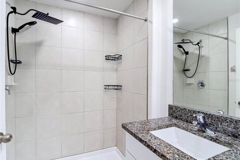 Touwnhouse à vendre à Tampa, Floride: 2 chambres, 161 m2 № 2232202 - photo 13