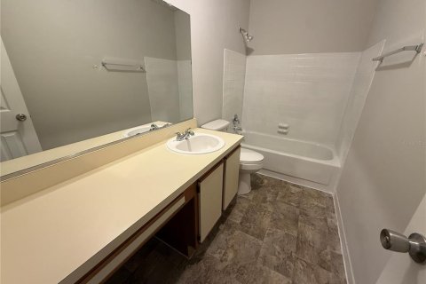 Touwnhouse à louer à Orlando, Floride: 3 chambres, 154.22 m2 № 2410507 - photo 9
