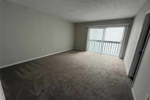 Touwnhouse à louer à Orlando, Floride: 3 chambres, 154.22 m2 № 2410507 - photo 14