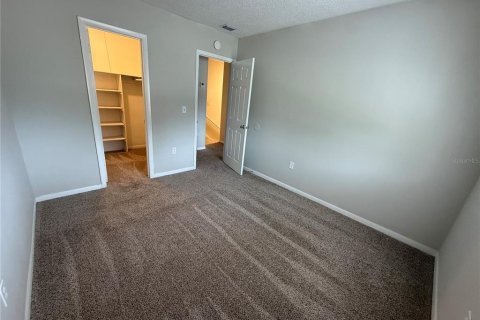 Touwnhouse à louer à Orlando, Floride: 3 chambres, 154.22 m2 № 2410507 - photo 6