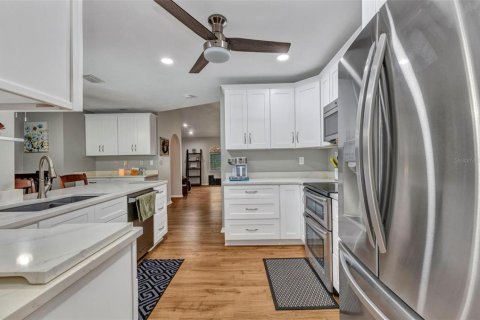 House in Port Charlotte, Florida 3 bedrooms, 210.98 sq.m. № 1858457 - photo 23