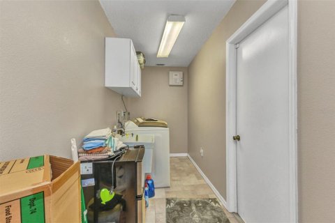 House in Port Charlotte, Florida 3 bedrooms, 210.98 sq.m. № 1858457 - photo 8