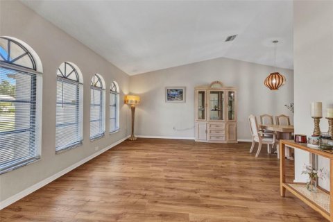 House in Port Charlotte, Florida 3 bedrooms, 210.98 sq.m. № 1858457 - photo 9
