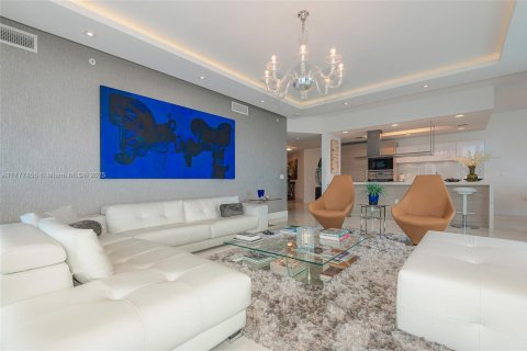 Condo in North Miami Beach, Florida, 3 bedrooms  № 1714355 - photo 14