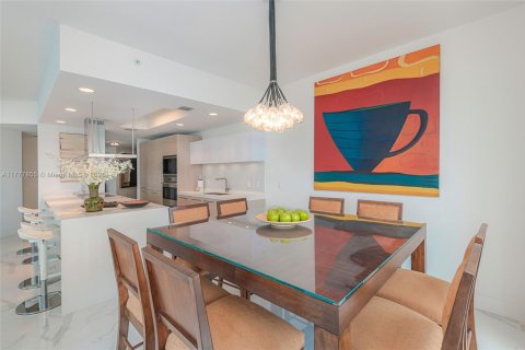 Condo in North Miami Beach, Florida, 3 bedrooms  № 1714355 - photo 24