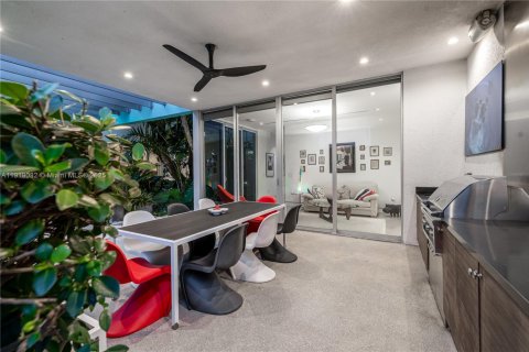 Купить виллу или дом в Майами, Флорида 6 спален, 400.69м2, № 1974828 - фото 14