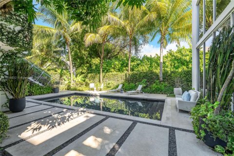 Купить виллу или дом в Майами, Флорида 6 спален, 400.69м2, № 1974828 - фото 4