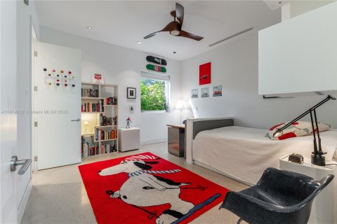 Купить виллу или дом в Майами, Флорида 6 спален, 400.69м2, № 1974828 - фото 30