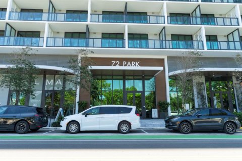 Condo in Miami Beach, Florida, 2 bedrooms  № 2249208 - photo 3