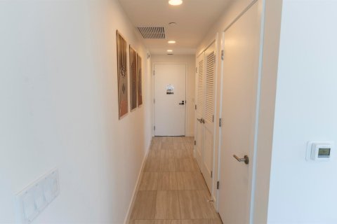 Condo in Miami Beach, Florida, 2 bedrooms  № 2249208 - photo 12