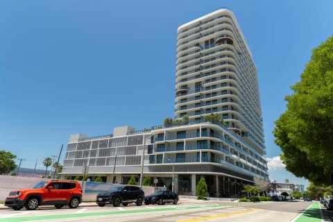 Condo in Miami Beach, Florida, 2 bedrooms  № 2249208