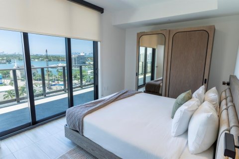Condo in Miami Beach, Florida, 2 bedrooms  № 2249208 - photo 10