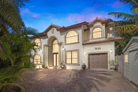 Villa ou maison à vendre à Melbourne Beach, Floride: 4 chambres, 245.26 m2 № 2083113 - photo 30