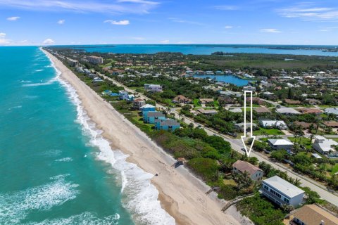 Villa ou maison à vendre à Melbourne Beach, Floride: 4 chambres, 245.26 m2 № 2083113 - photo 2