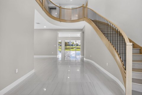 House in Boca Raton, Florida 5 bedrooms, 457.64 sq.m. № 2087068 - photo 7