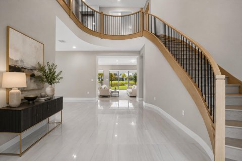 House in Boca Raton, Florida 5 bedrooms, 457.64 sq.m. № 2087068 - photo 6