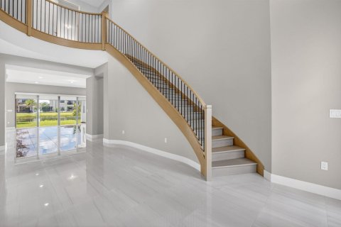 House in Boca Raton, Florida 5 bedrooms, 457.64 sq.m. № 2087068 - photo 9