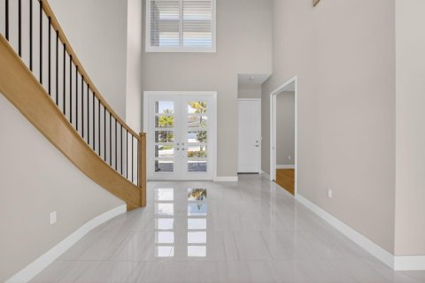 House in Boca Raton, Florida 5 bedrooms, 457.64 sq.m. № 2087068 - photo 11