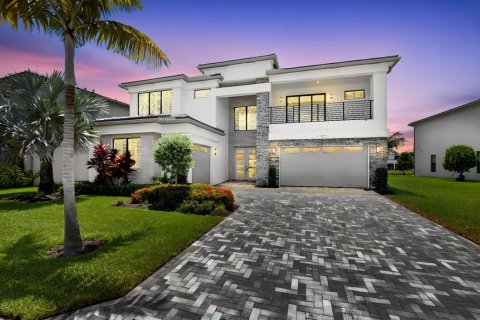 House in Boca Raton, Florida 5 bedrooms, 457.64 sq.m. № 2087068