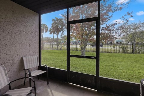 Condo in Orlando, Florida, 2 bedrooms  № 2148793 - photo 19
