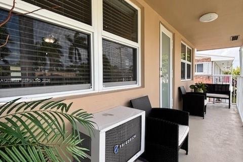 Copropriété à vendre à Hallandale Beach, Floride: 2 chambres, 92.9 m2 № 2273503 - photo 13