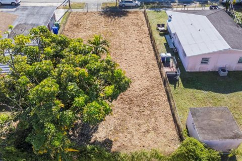 Terrain à vendre à Miami, Floride № 1972601 - photo 8