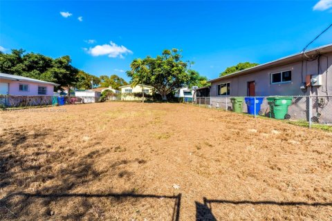 Terrain à vendre à Miami, Floride № 1972601 - photo 7