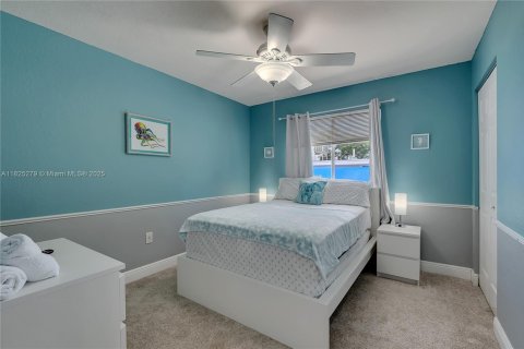 House in Key Largo, Florida 3 bedrooms, 125.42 sq.m. № 1792516 - photo 17