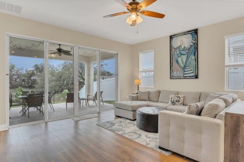 House in Okahumpka, Florida 4 bedrooms, 179.12 sq.m. № 1723946 - photo 4