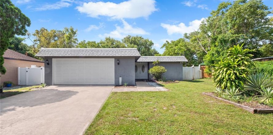 Villa ou maison à Winter Springs, Floride 3 chambres, 122.45 m2 № 1835452