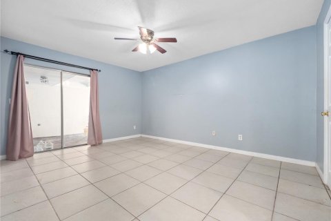 Villa ou maison à vendre à Winter Springs, Floride: 3 chambres, 122.45 m2 № 1835452 - photo 2